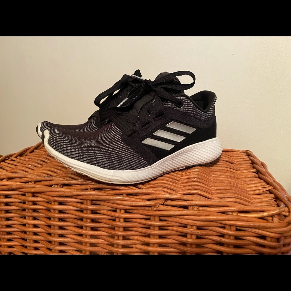 Adidas Bounce edge Lux Shoes- size 6.5